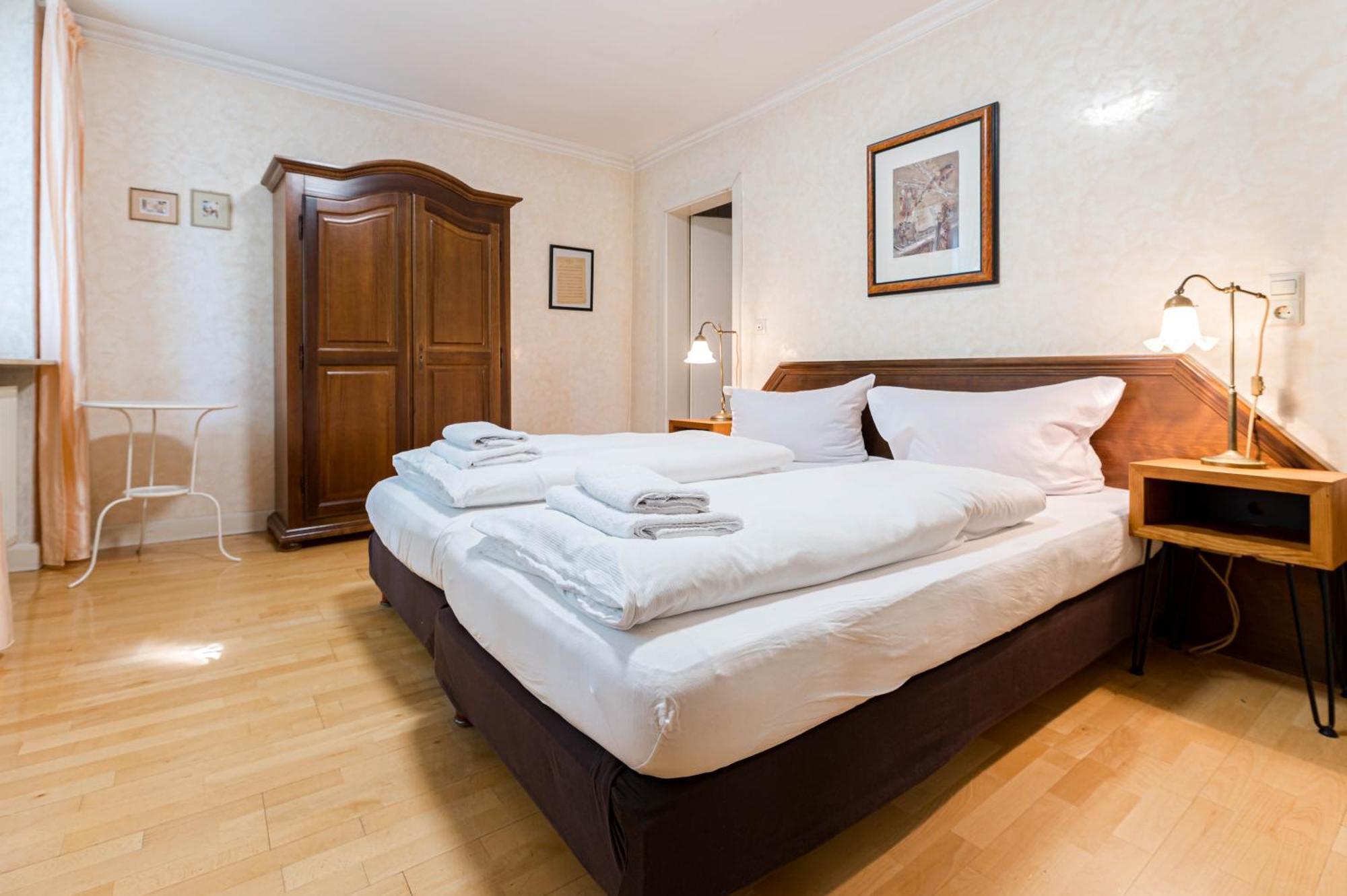 Hotel Leone D'Oro Heidelberg Exterior photo